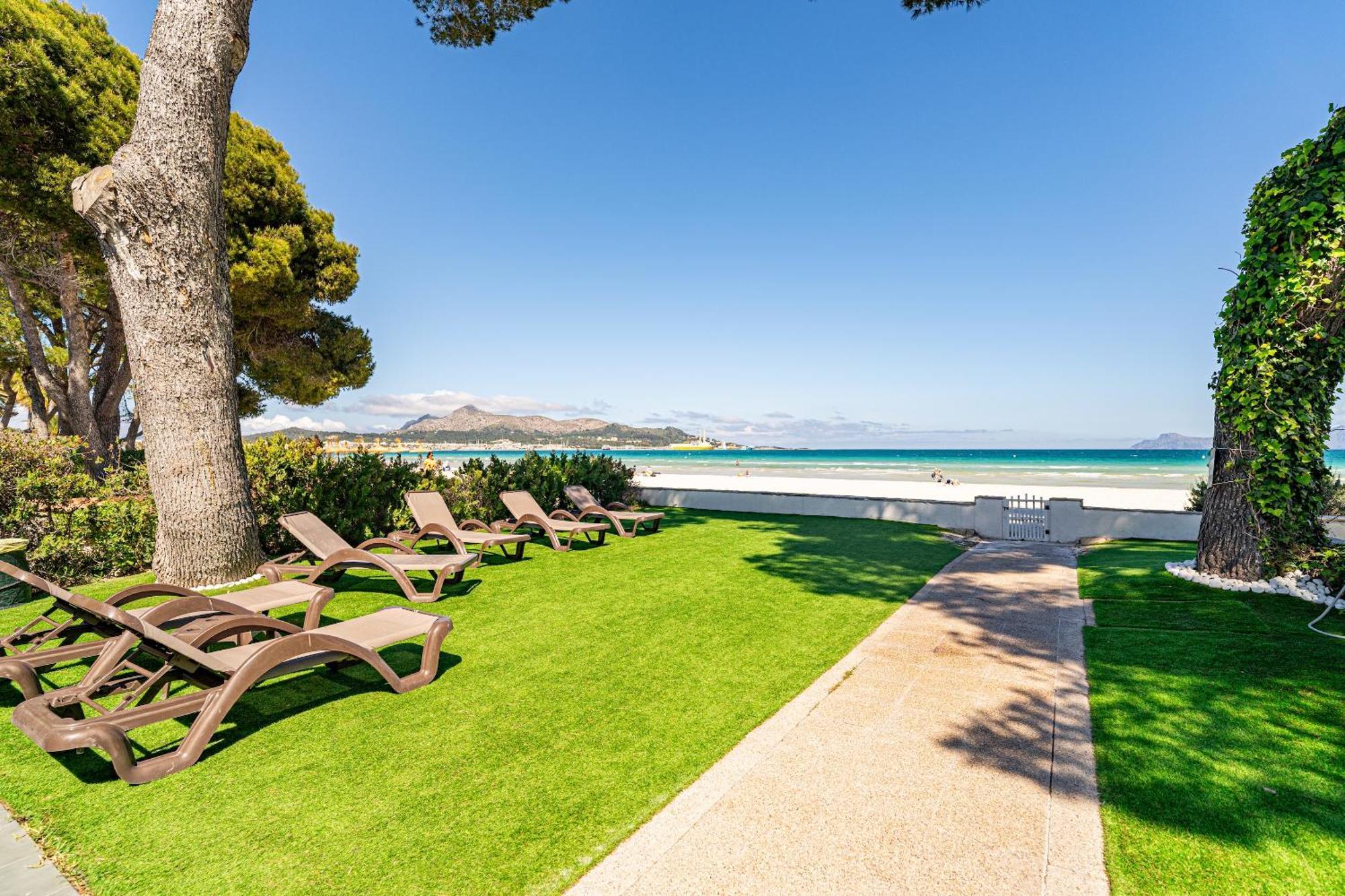 Villa Garballo Alcudia - Sea Front Екстериор снимка